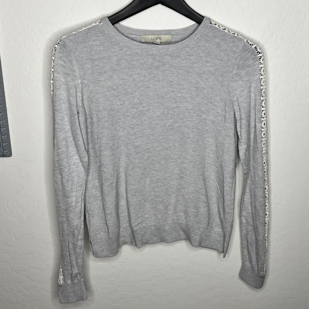 LOFT Gray Lacy Sleeve Silk-Infused Cropped Sweater - Size M